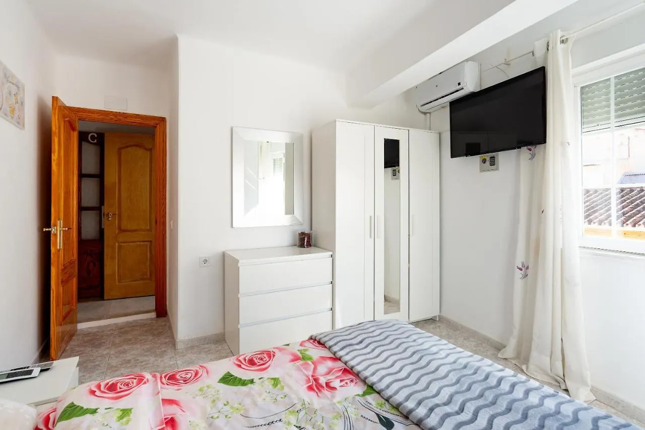 Rooms Breeze & Sun Málaga 0*,  Espagne