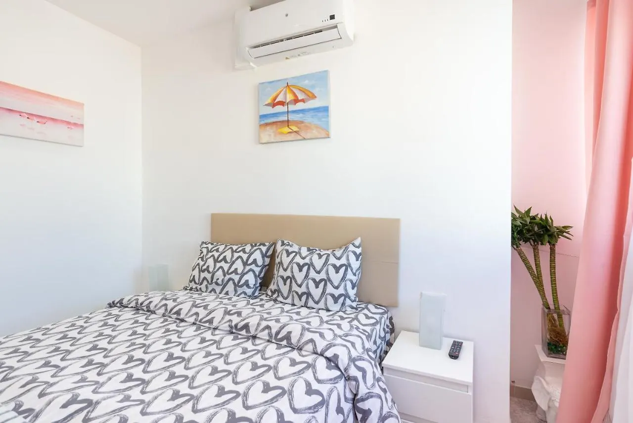 Rooms Breeze & Sun Малага Испания