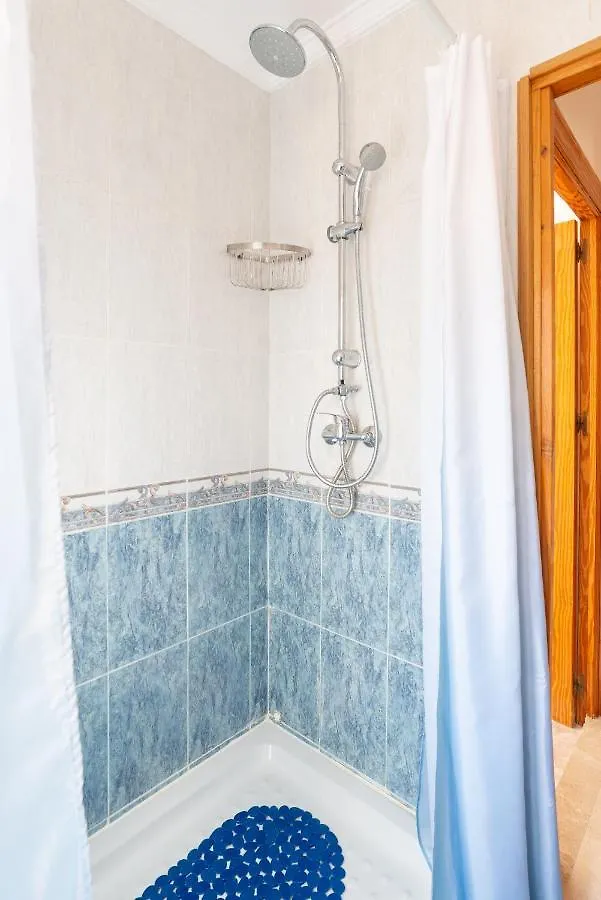Rooms Breeze & Sun Малага Испания