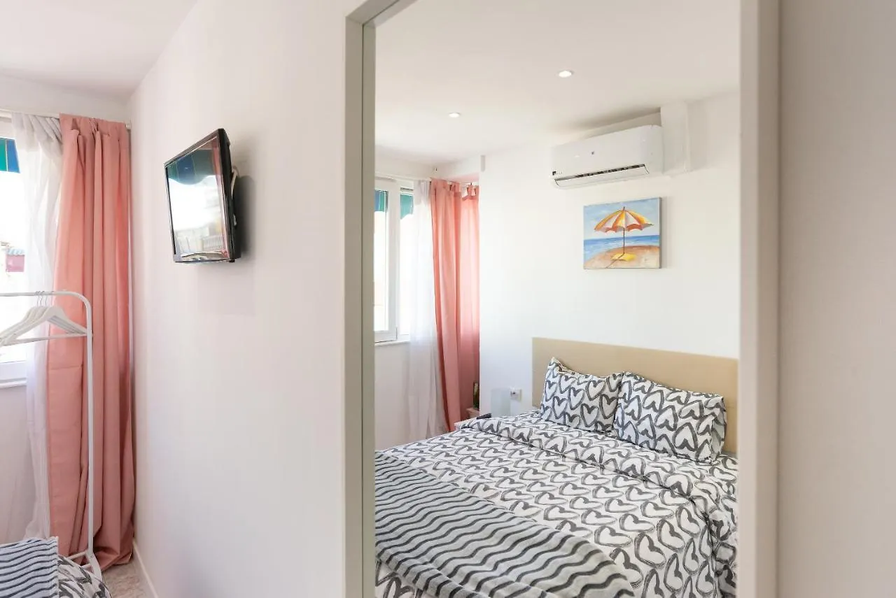 Гостевой дом Rooms Breeze & Sun Малага